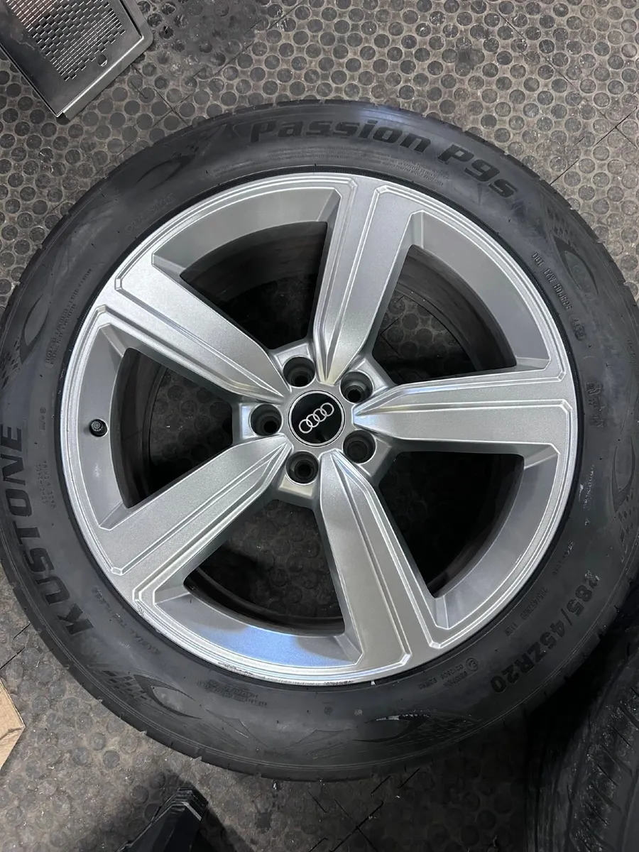 20" Genuine AUDI alloys - Image 1