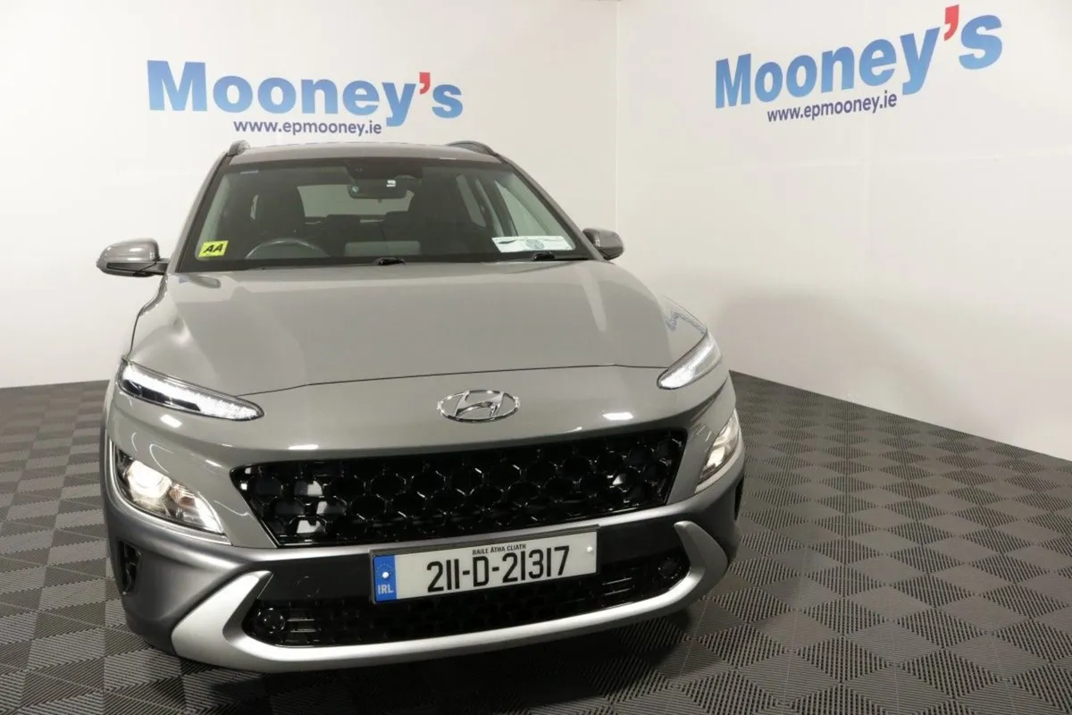 Hyundai Kona Hybrid Executive 1.6l Petrol Automat - Image 2