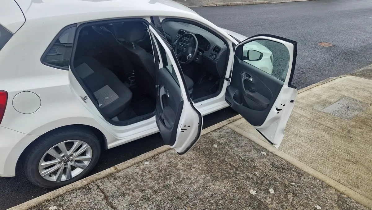 Volkswagen Polo 2014 - Image 4