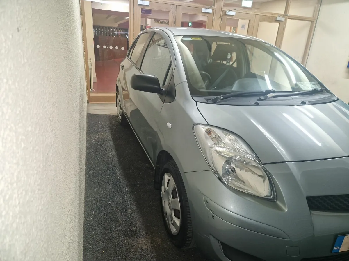 Toyota Yaris 2010 - Image 3
