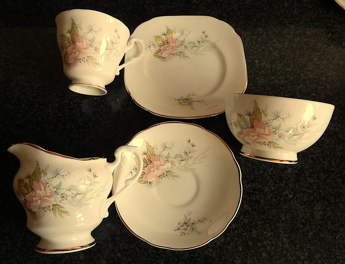 21 Piece English Fine Bone China Tea Set - Image 3