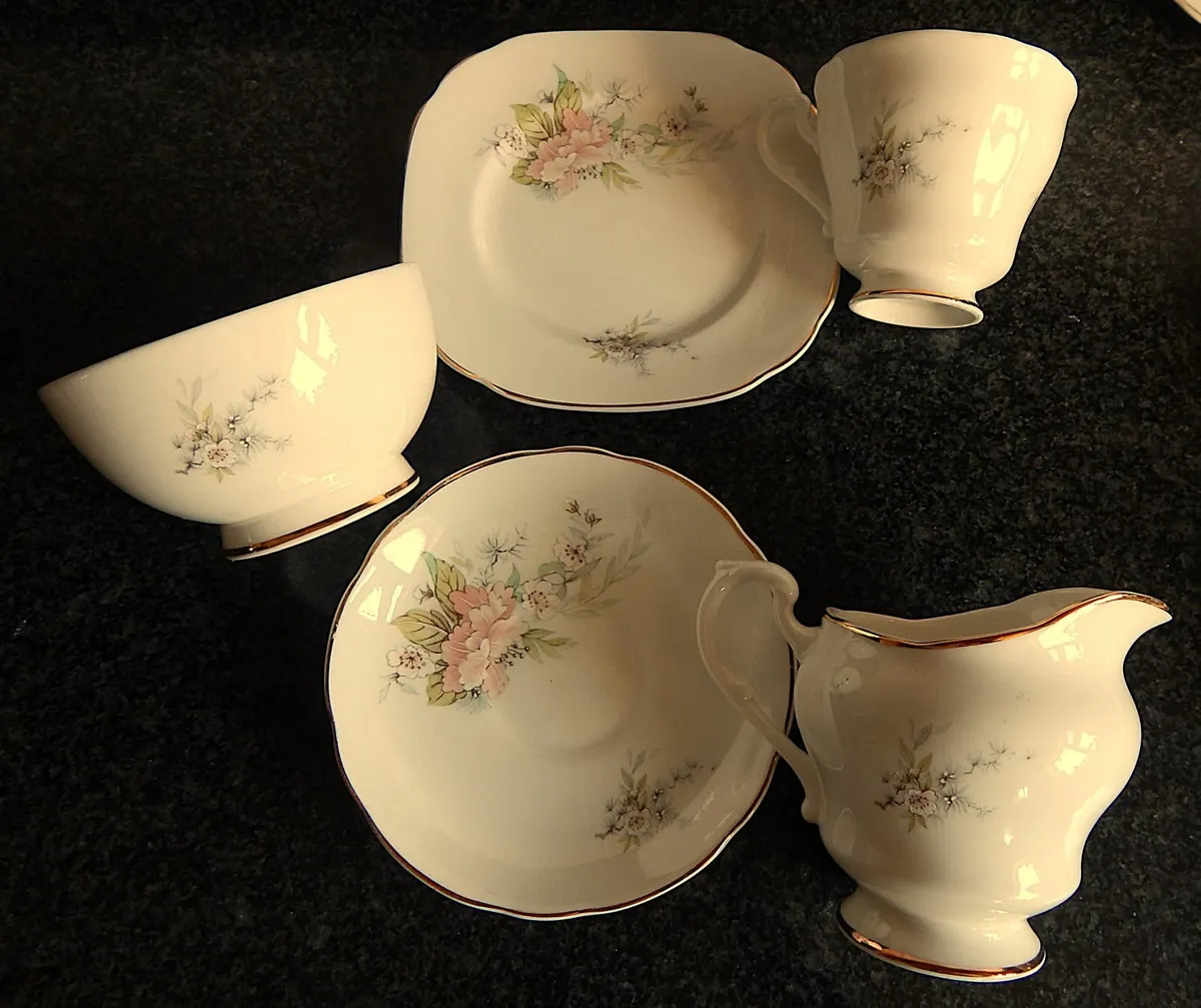 21 Piece English Fine Bone China Tea Set - Image 4