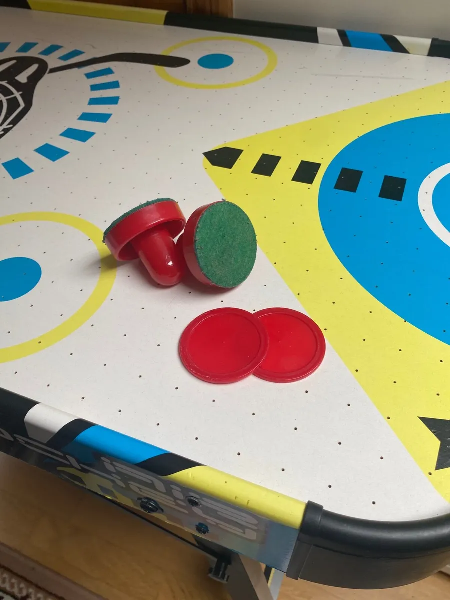 Air hockey table - Image 3