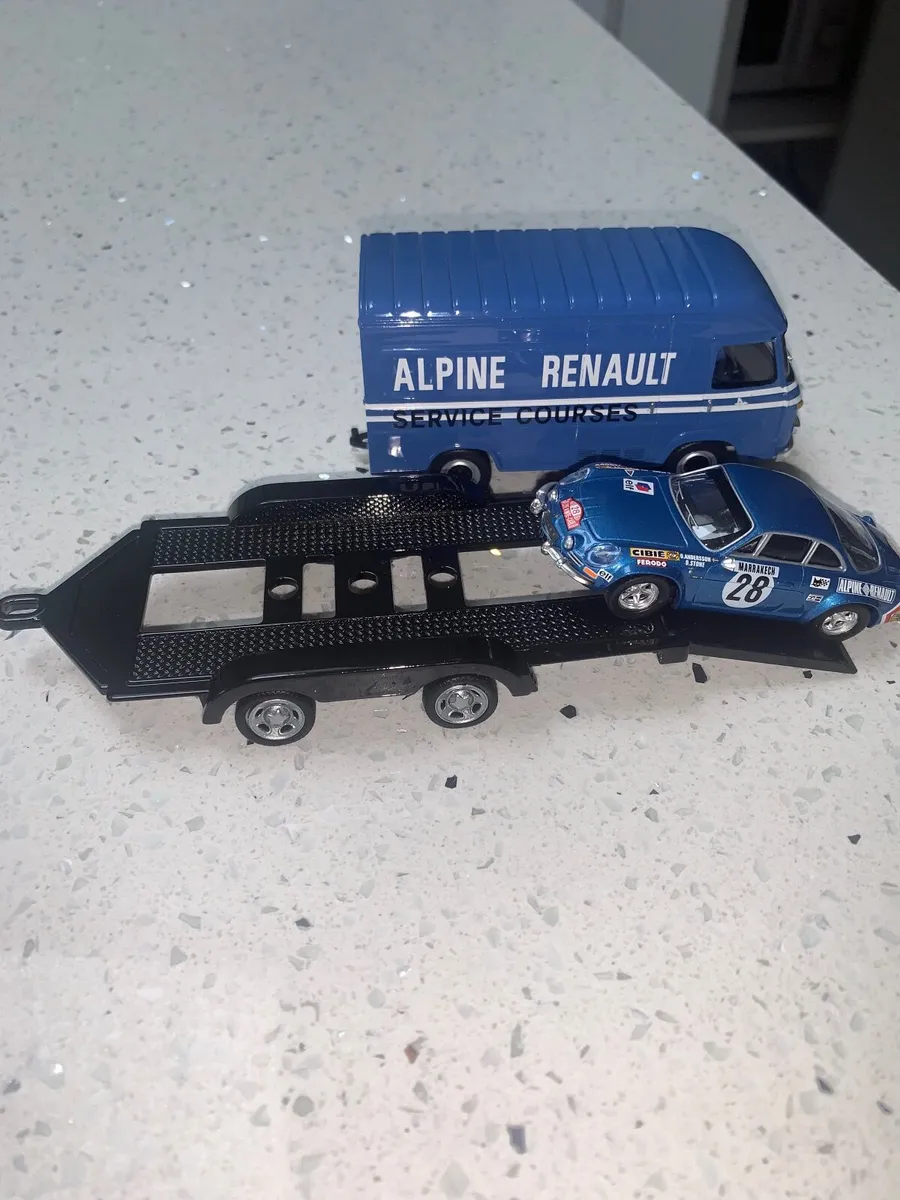 Renault alpine Wrc rally set diecast - Image 2