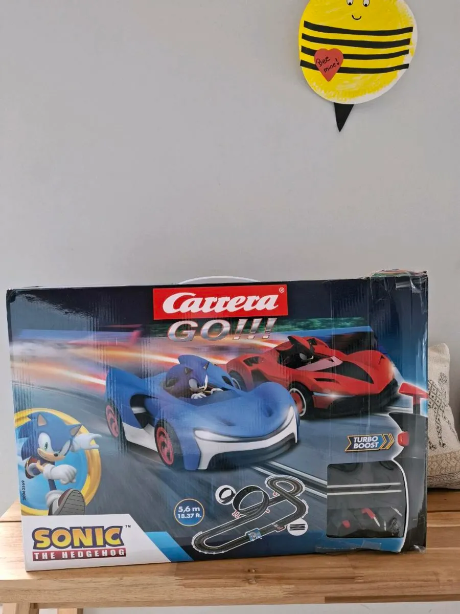 Carrera Go!!! - Sonic the Hedgehog 5.6m Racetrack - Image 1