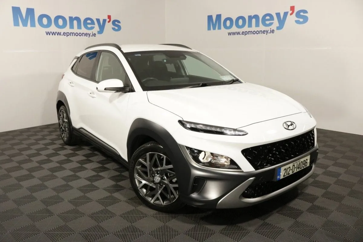 Hyundai Kona Hybrid Executive 1.6l Petrol Compact - Image 1