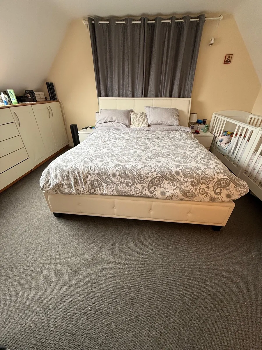 SuperKing Bed & Mattress Ottoman Design Storage - Image 1