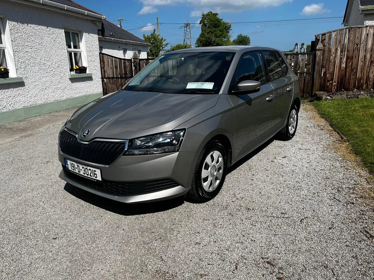 Skoda Fabia 1.0L Petrol Active Model - Image 3