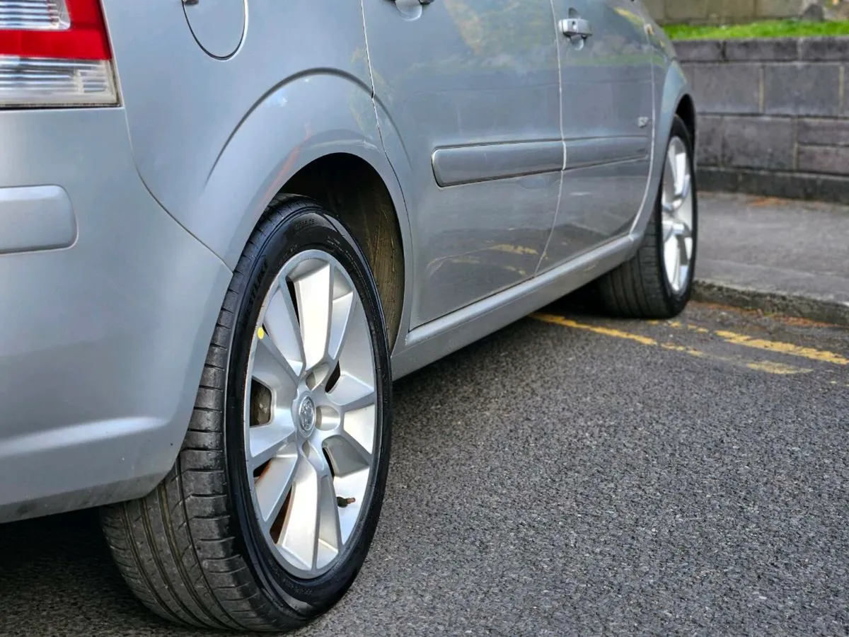 OPEL ZAFIRA AUTOMATIC 7 SEATER - Image 3