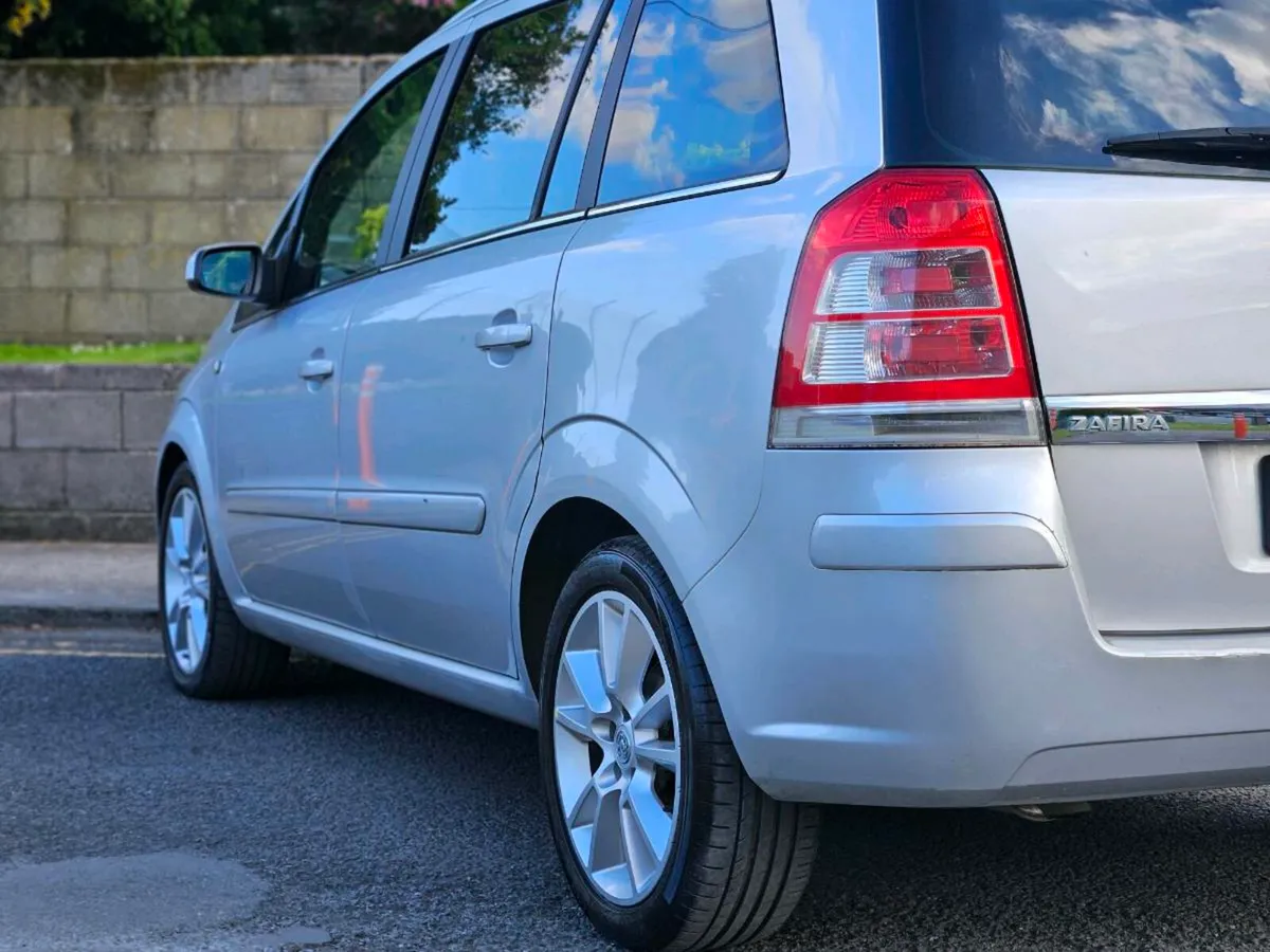 OPEL ZAFIRA AUTOMATIC 7 SEATER - Image 4