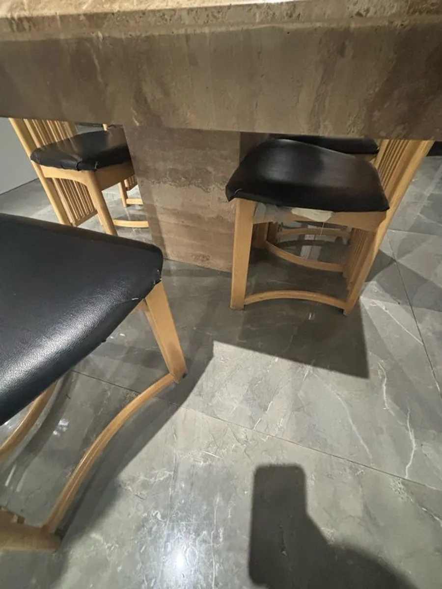 Stone table with 6 chairs - Image 3
