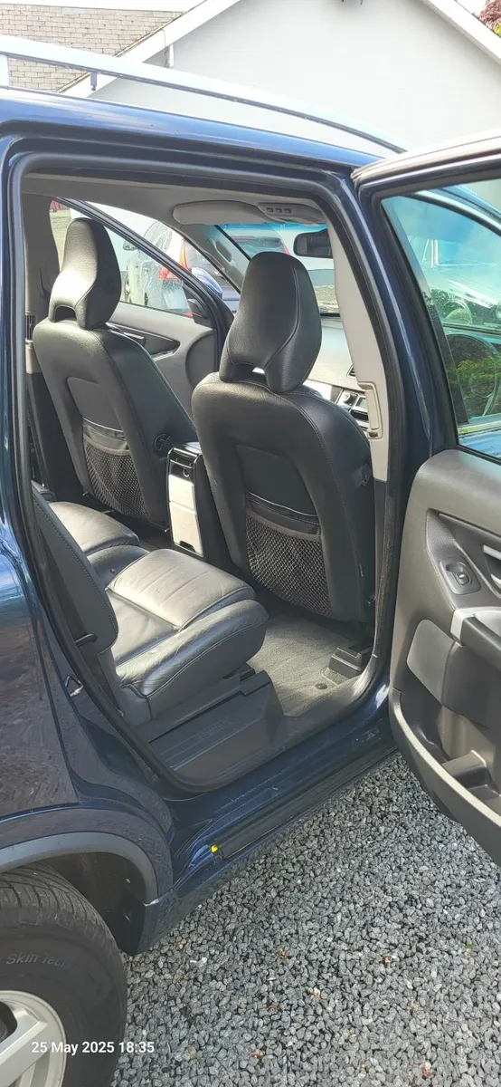 Volvo XC90 2014 - Image 2
