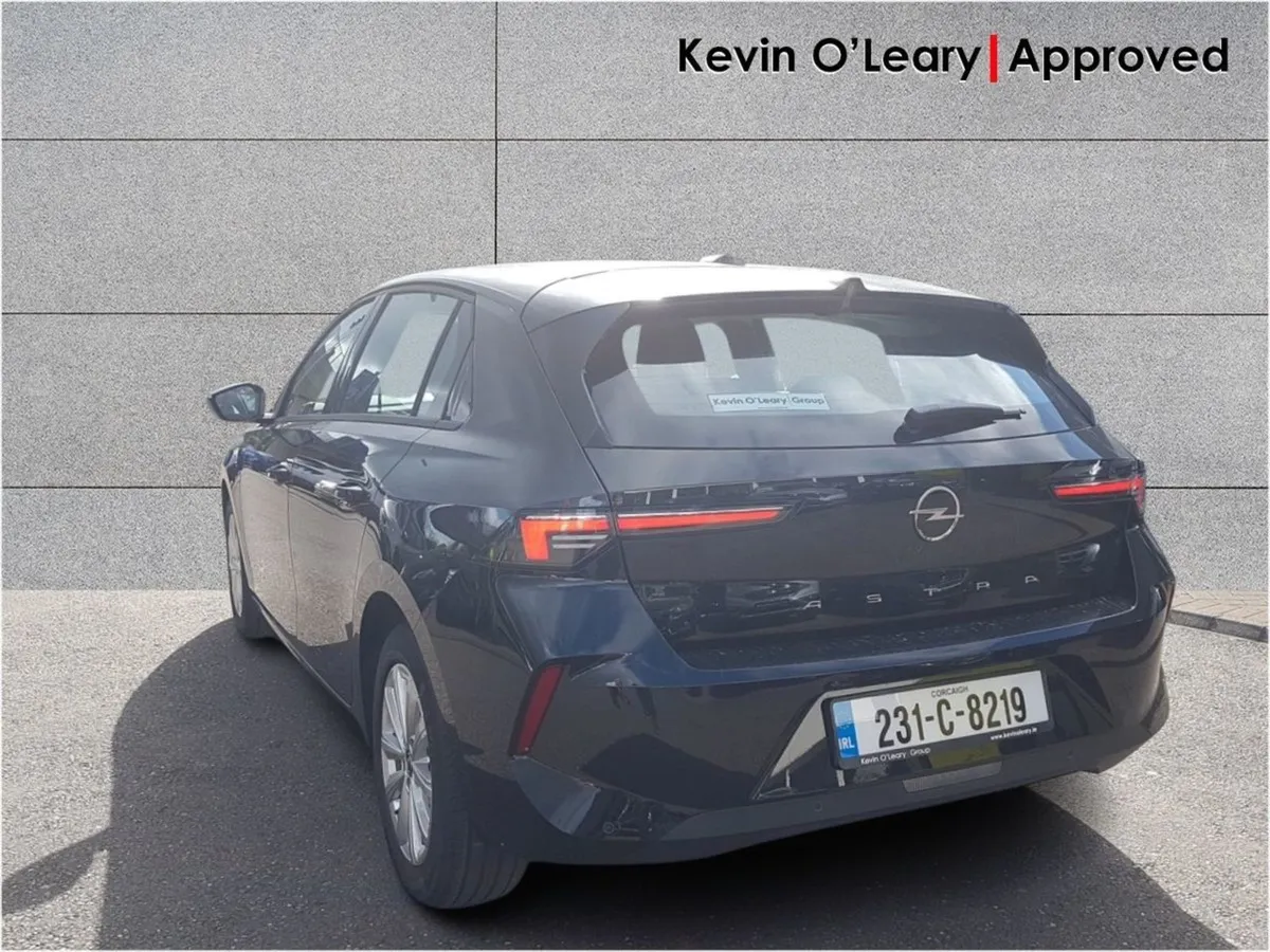 Opel Astra 1.2t SC - Image 3