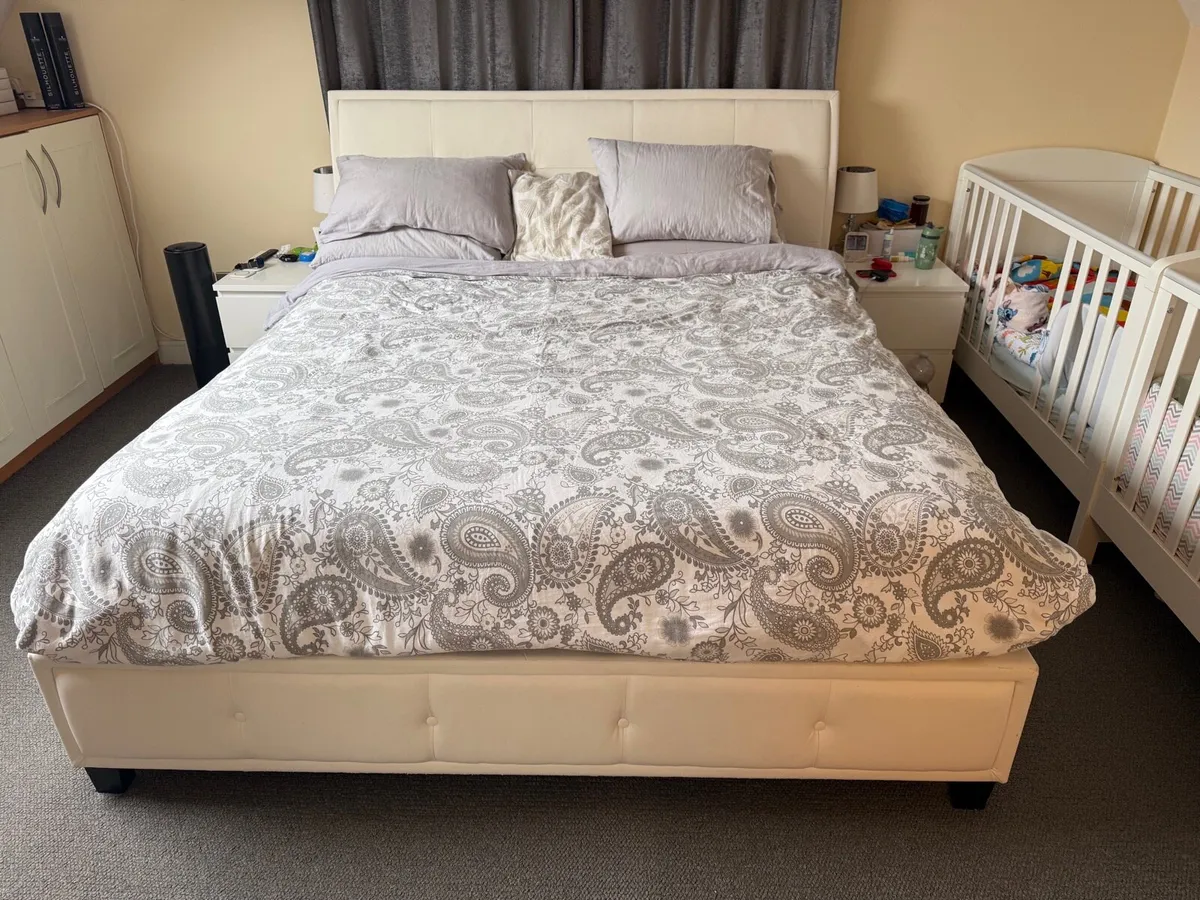 Mattress & Bed Frame Super King 6ft with Storage - Image 2