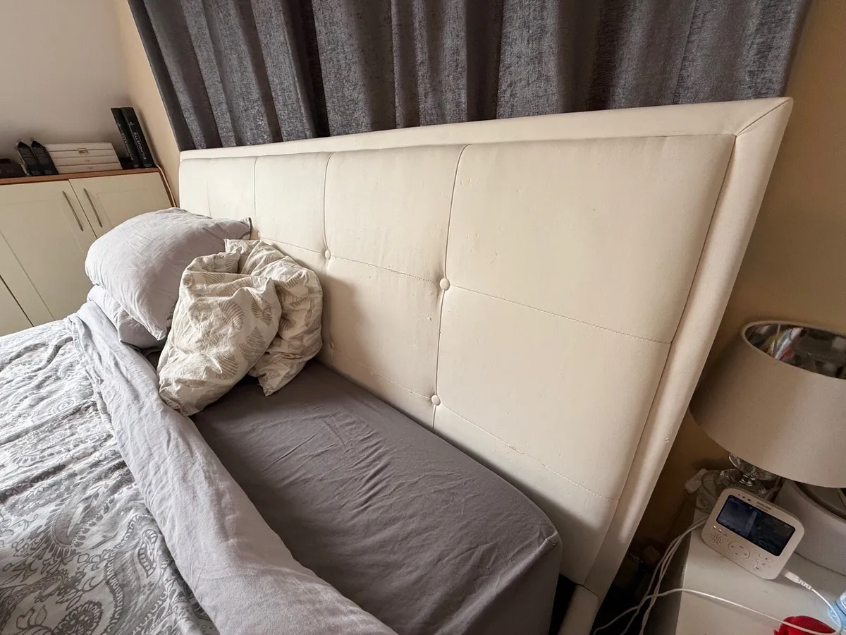 Mattress & Bed Frame Super King 6ft with Storage - Image 4