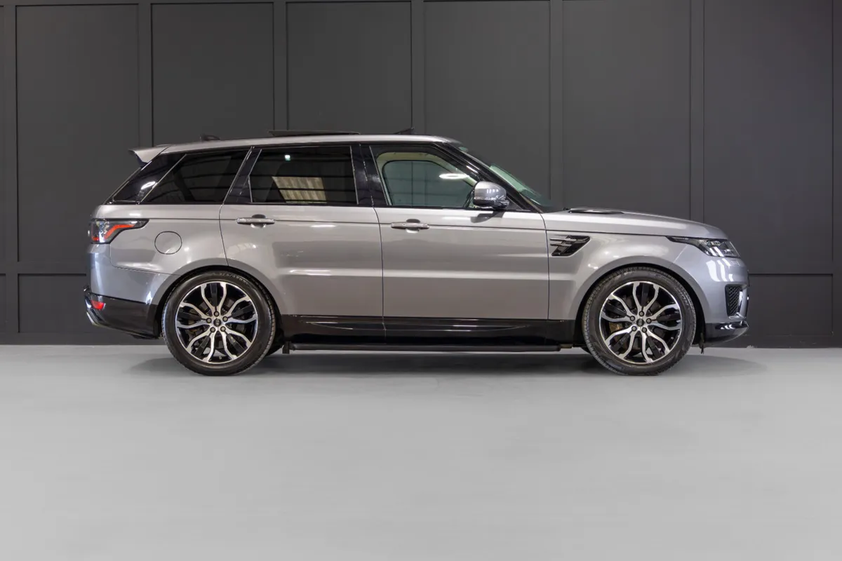 2021 Range Rover Sport P400e HSE Silver - Image 2
