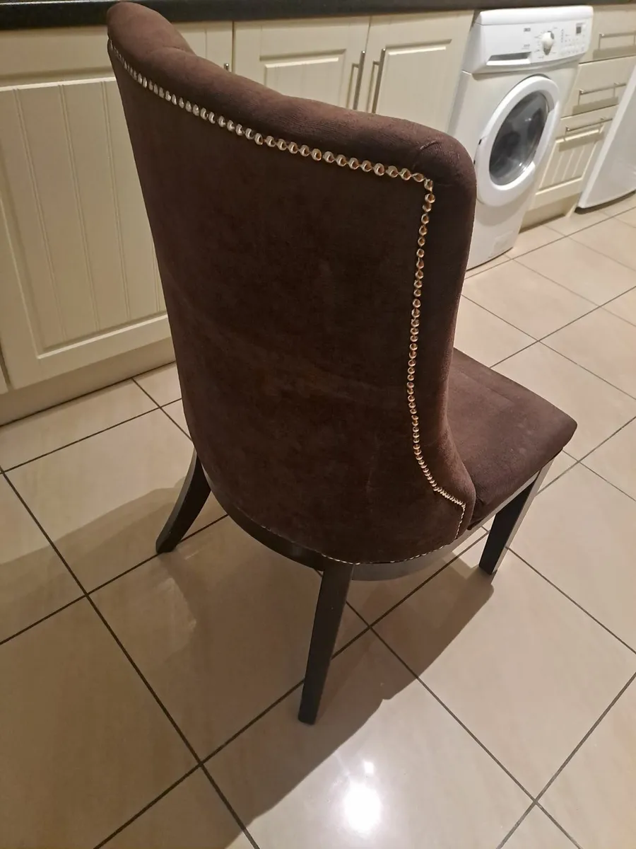Table chairs - Image 2
