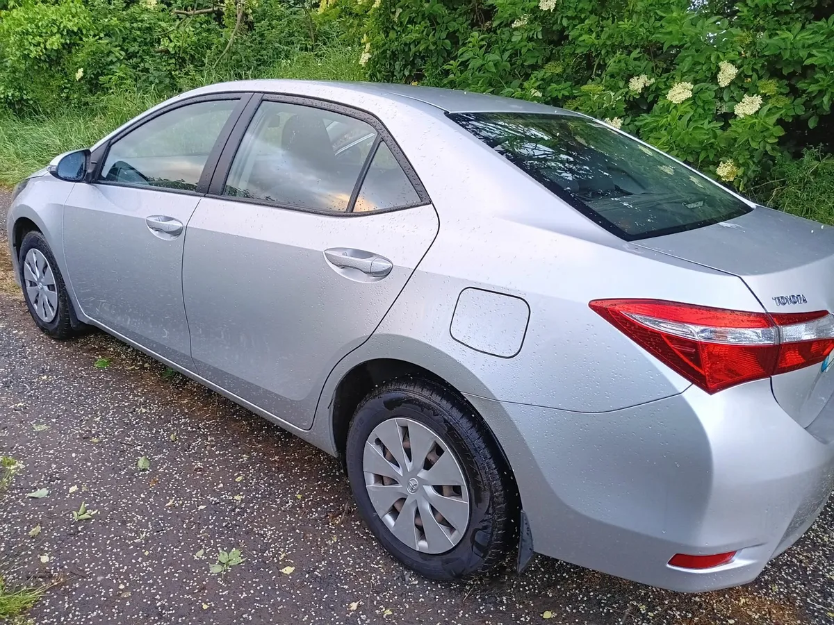 Toyota Corolla 2014 - Image 3