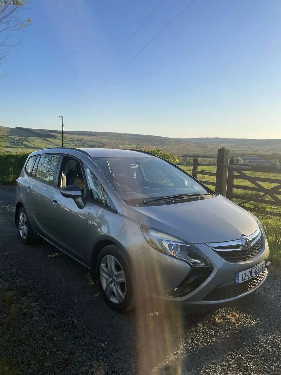 Vauxhall Zafira 2012 - Image 1