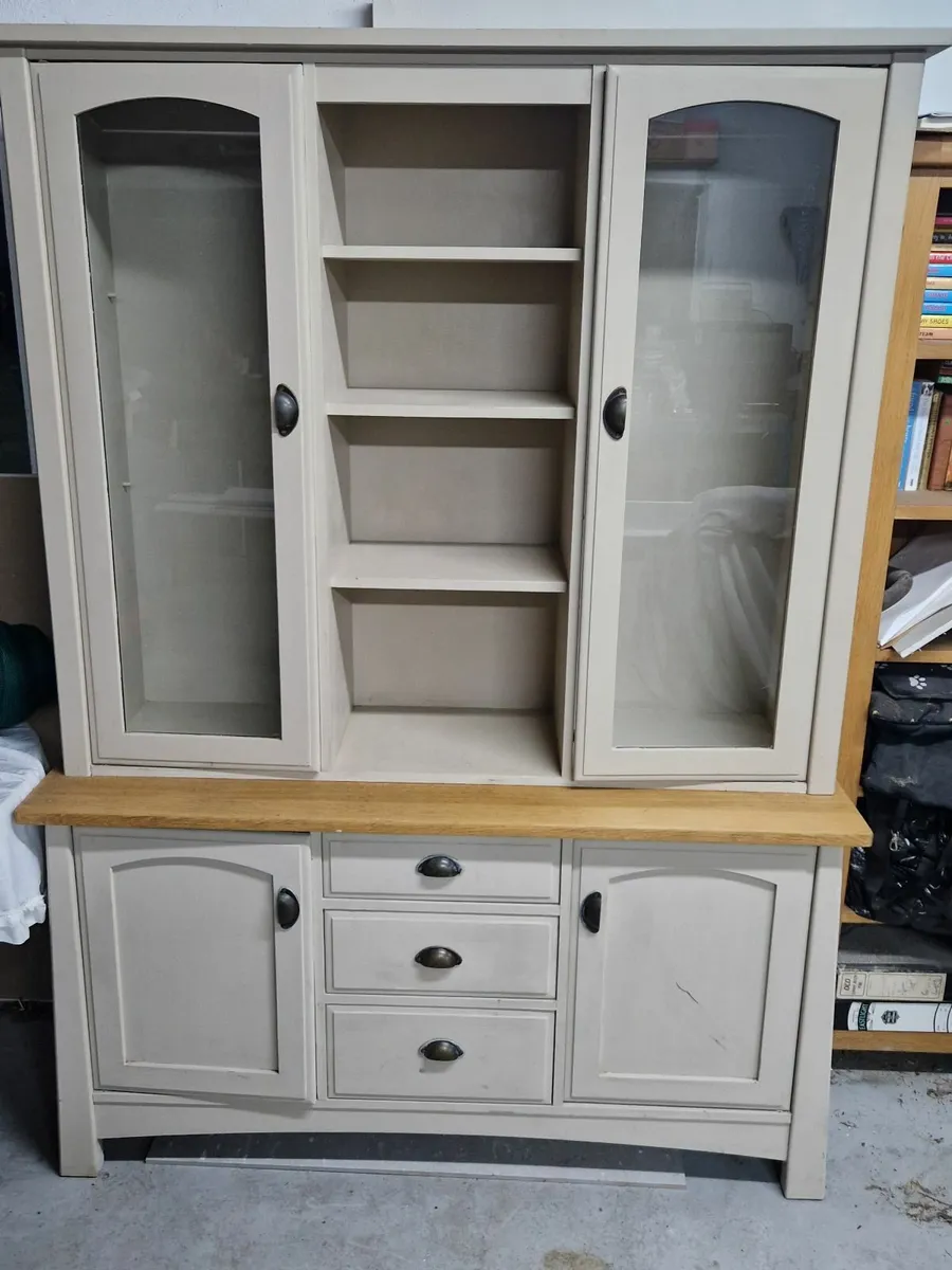 Dresser cabinet - Image 2