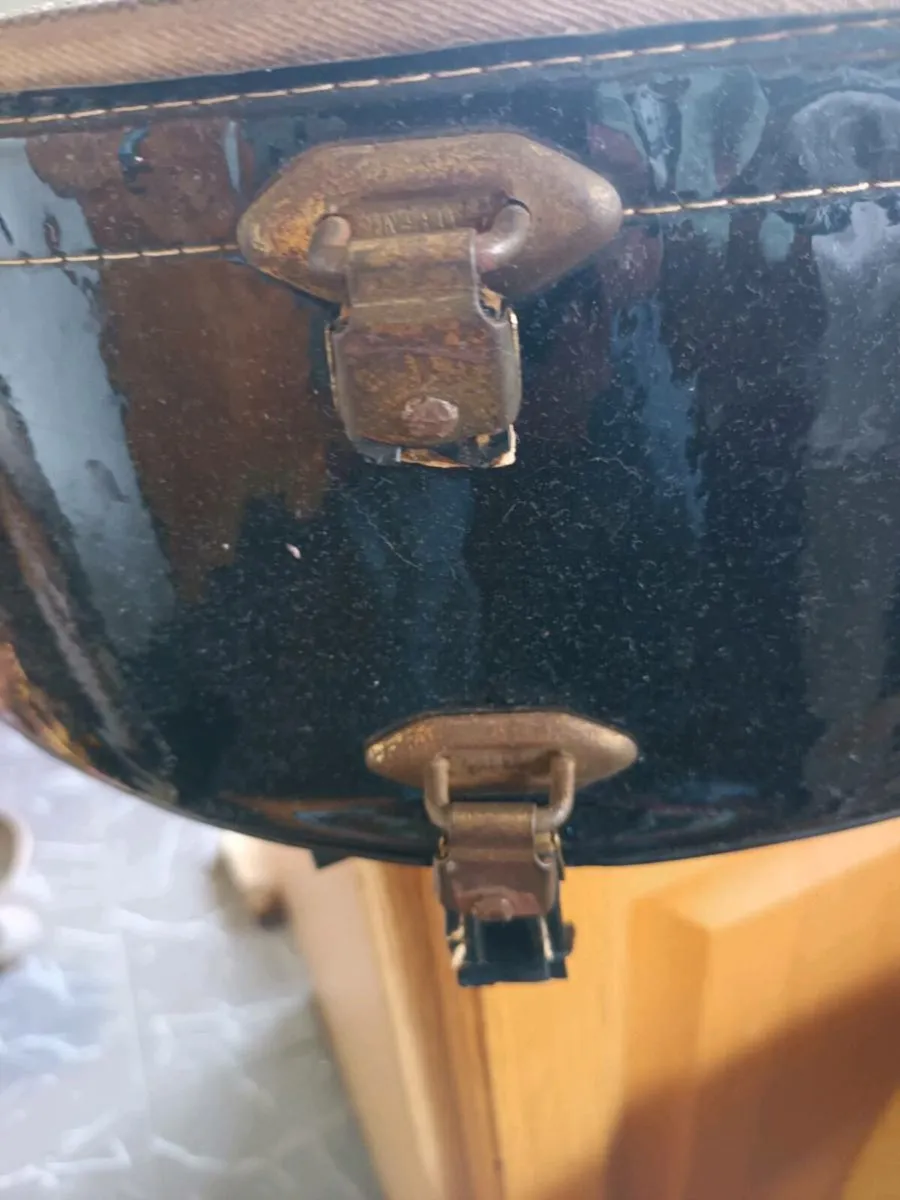 Vintage Hat Box - Image 4