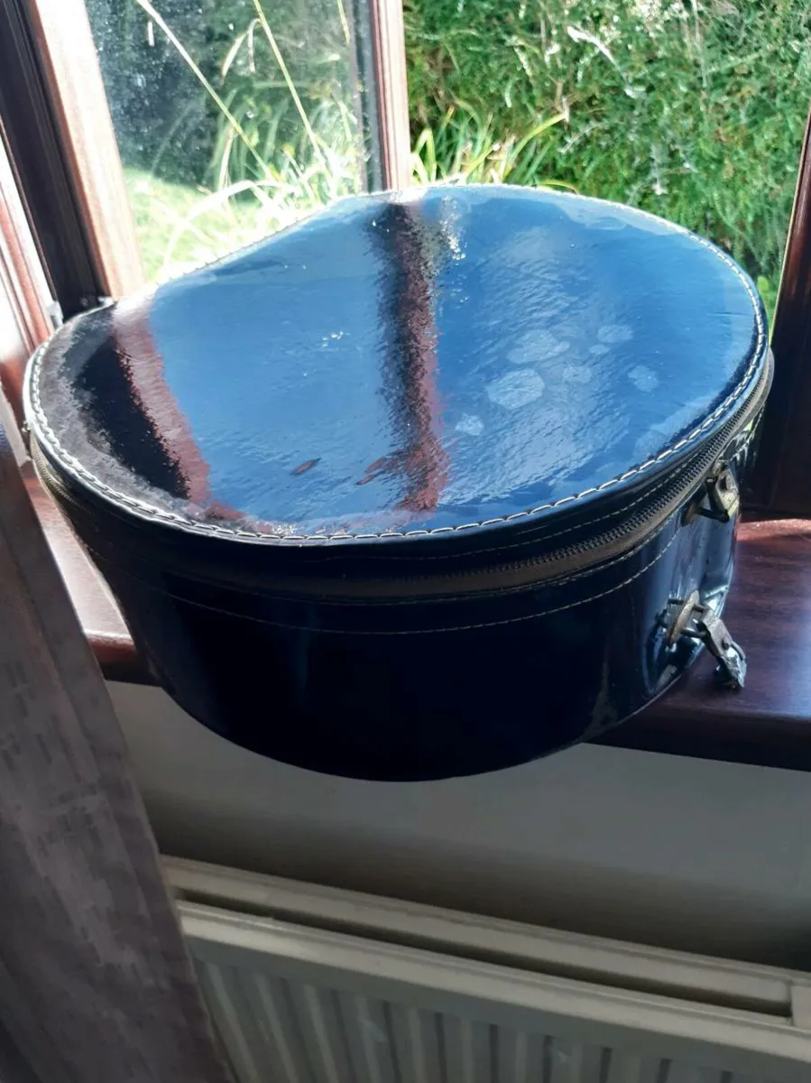 Vintage Hat Box - Image 1