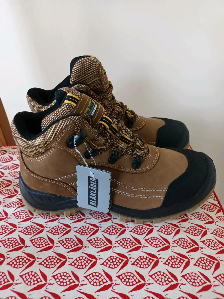 New Blaklader Safety Boots Size 8 (42) - Image 1