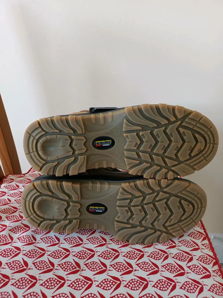 New Blaklader Safety Boots Size 8 (42) - Image 4
