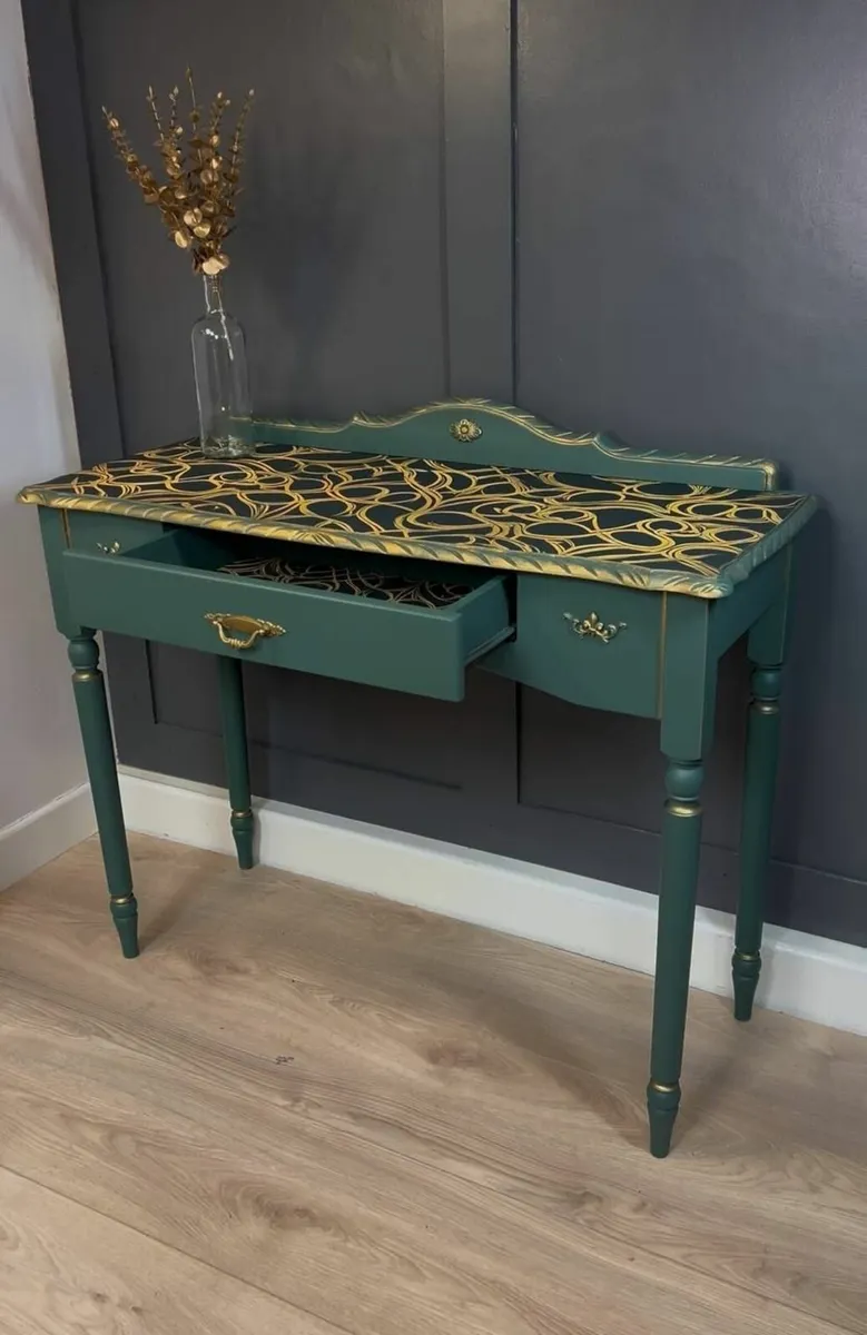 SALE!Emerald Elegance Table 98×42 cm, height 76 cm - Image 2
