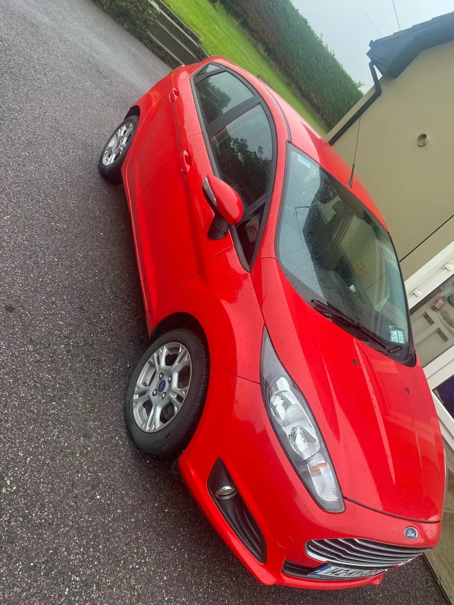 2014 Ford Fiesta - Image 3
