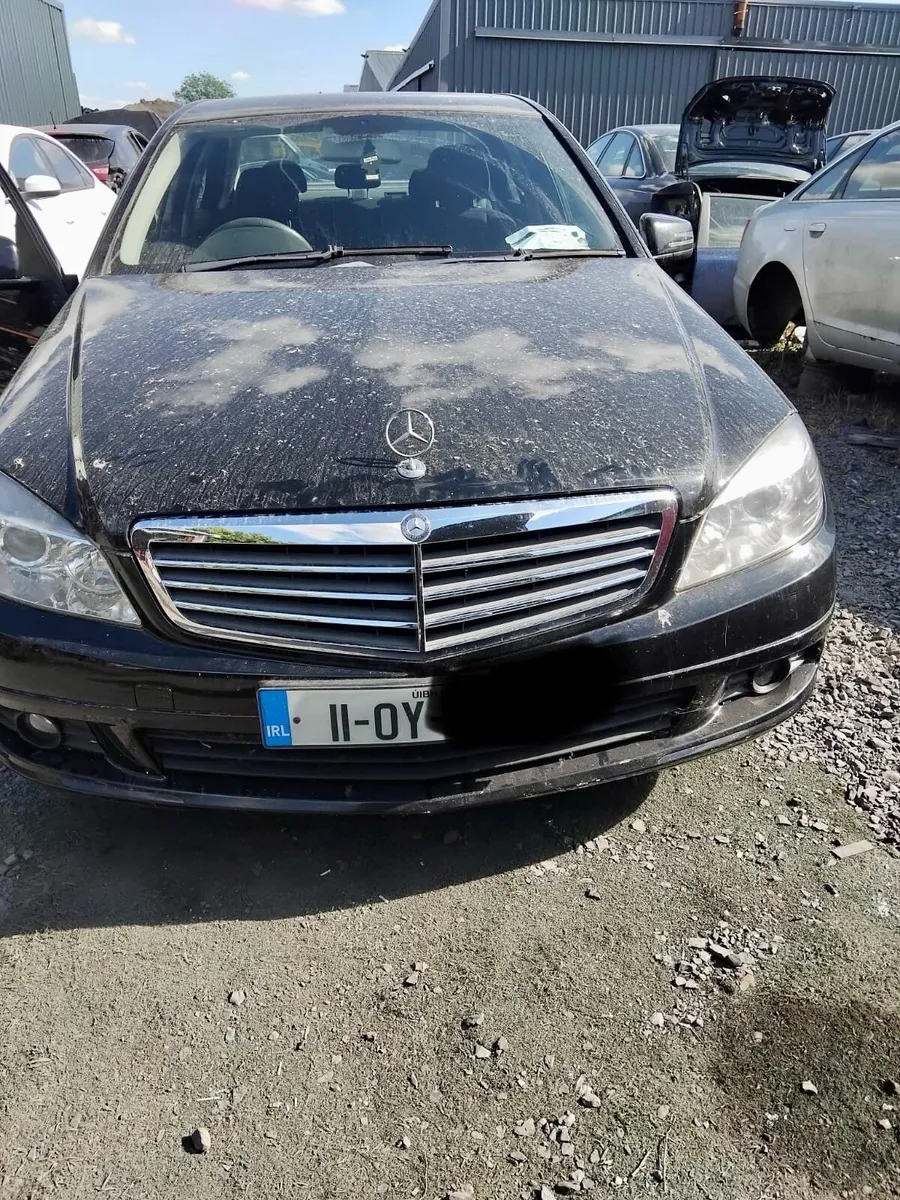 Mercedes C200 for breaking - Image 1
