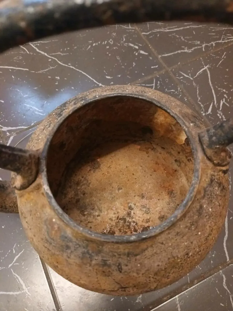 Cast Kettle - Image 3