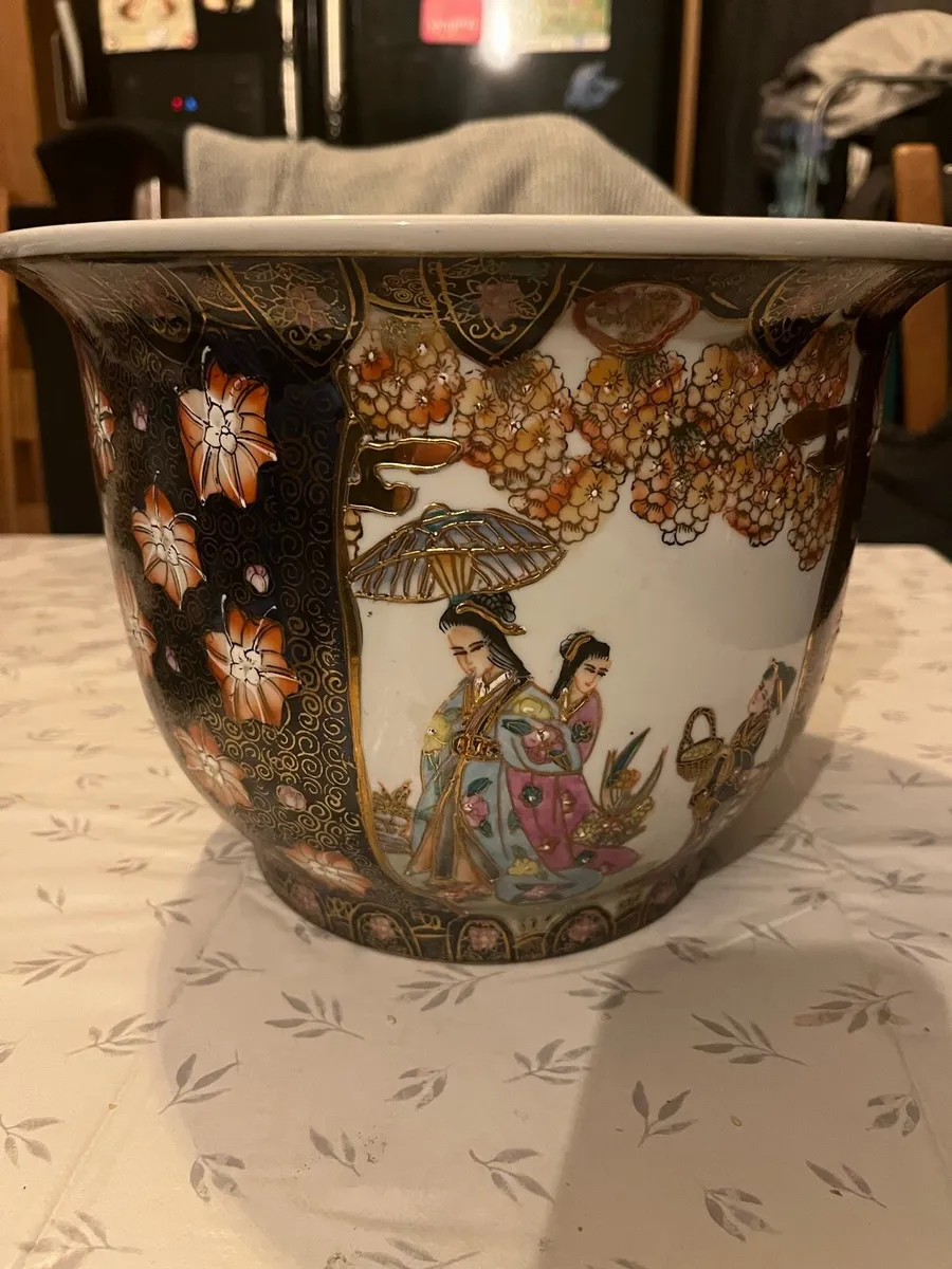 Japanese Planter - Image 1
