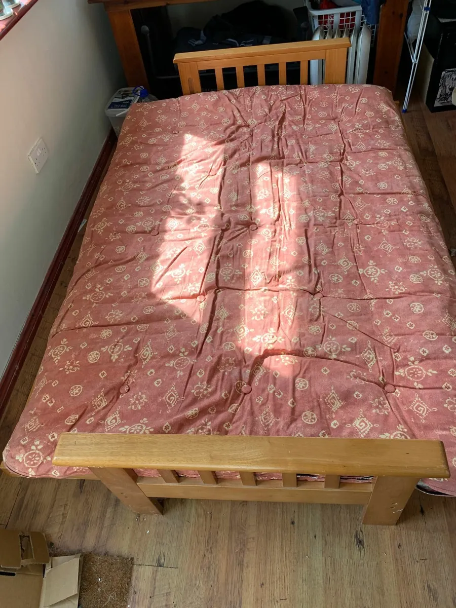 Hardwood sofa-bed (for futon mattress) - Image 2