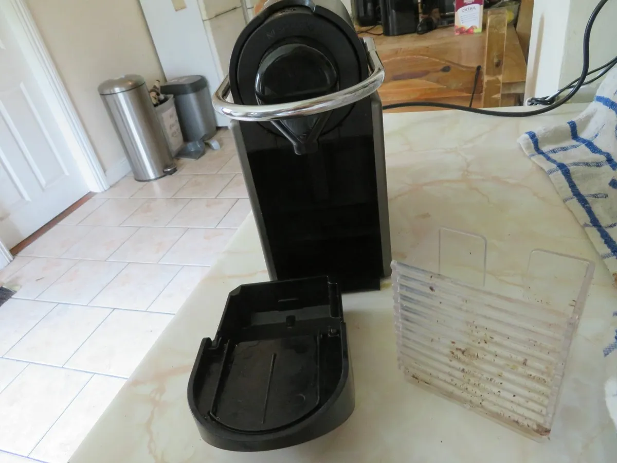 Krupp's_Nespresso Coffee Maker_Parts/ Repair_ONLY - Image 3