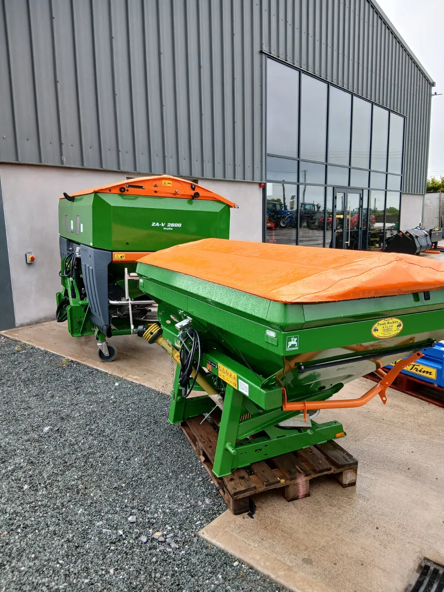 Amazone fertiliser spreaders - Image 3