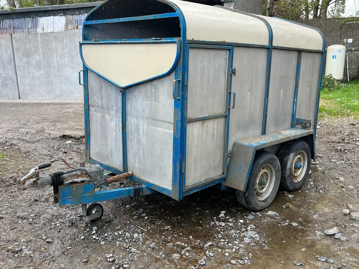 Livestock trailer - Image 1