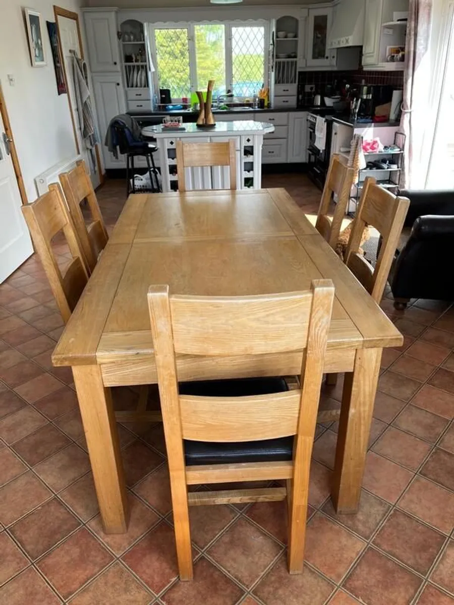 Dining Room Table and Chairs - Image 3