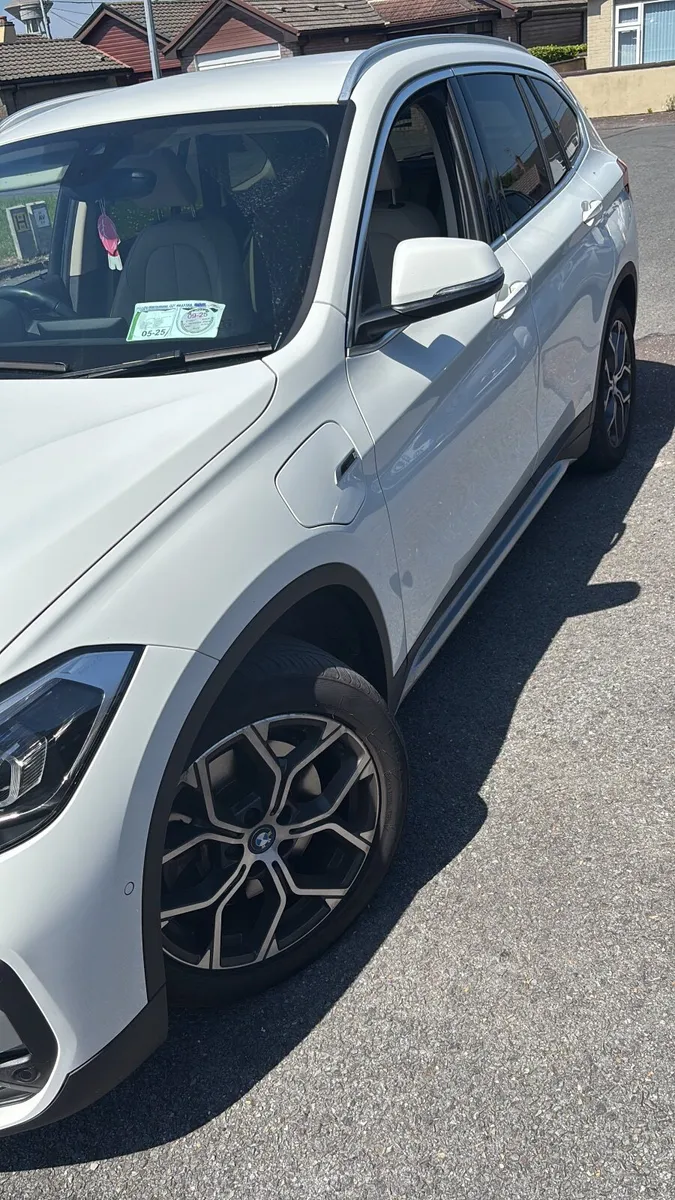 BMW. X1 xDrive25e - Image 3