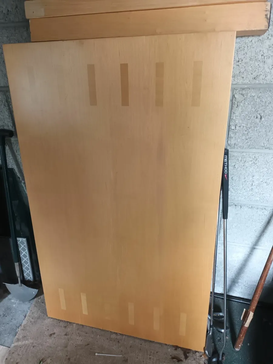 kitchen table and 4 chairs