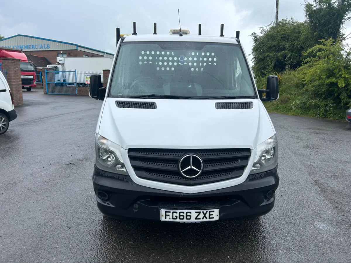 2016 Mercedes sprinter lwb pick up with tail lift - Image 2