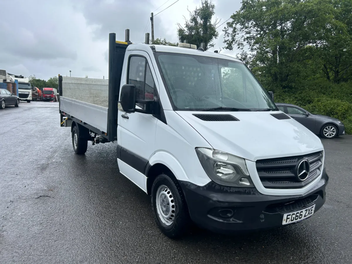 2016 Mercedes sprinter lwb pick up with tail lift - Image 3
