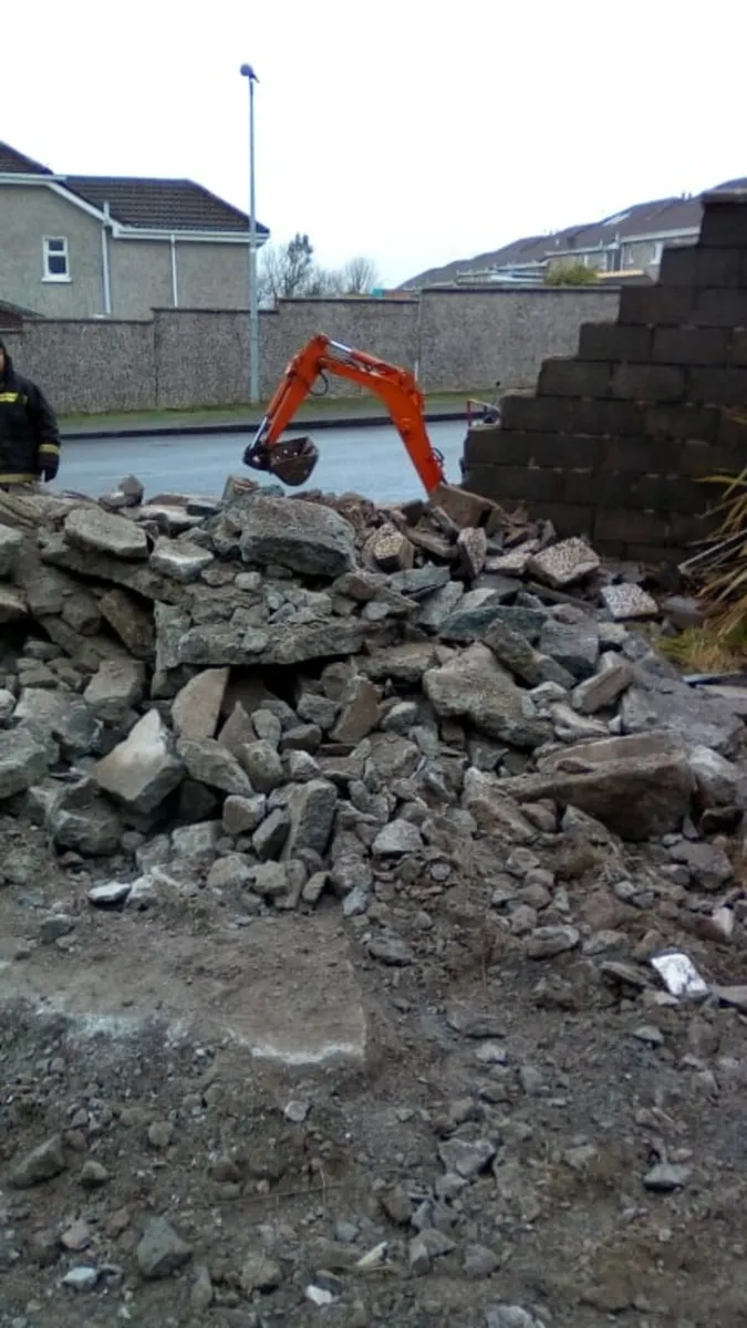 Diggers with driver's all work carried out - Image 2