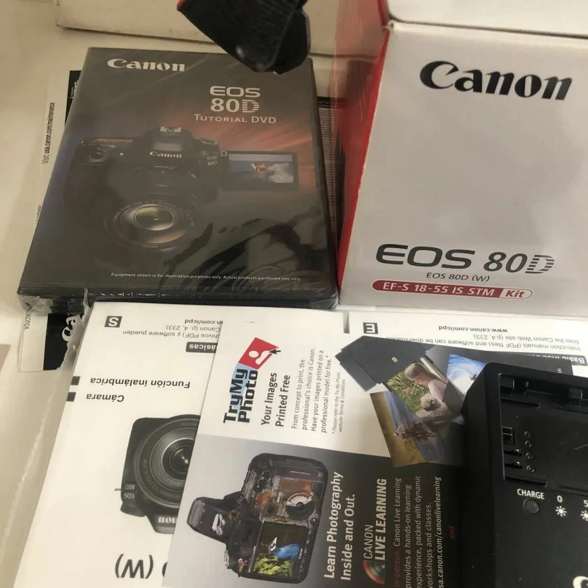 Canon EOS 80D 24.2MP Digital SLR Camera Body - Image 4