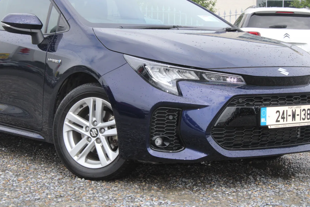 Suzuki Swace 1.8 Motion Auto Hybrid - Image 2