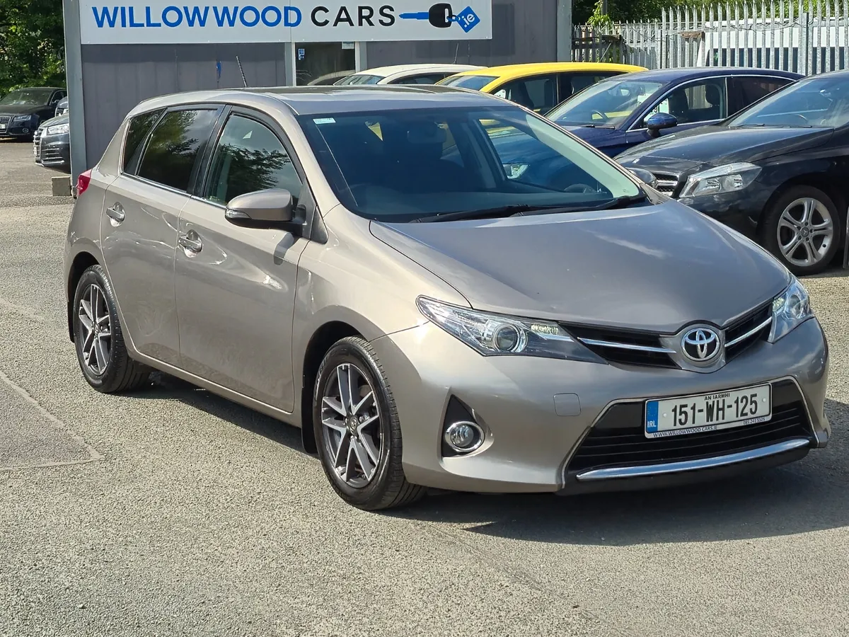 Toyota Auris 1.4 d4d sol 5dr 2015 new NCT - Image 3