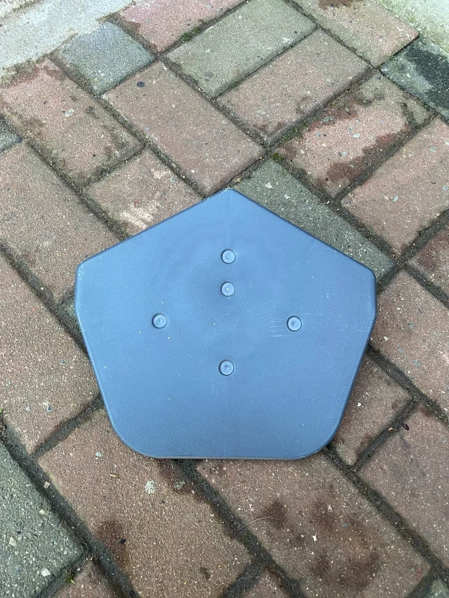 Klober Dry Verge Ridge End Cap - 1 piece - Image 1