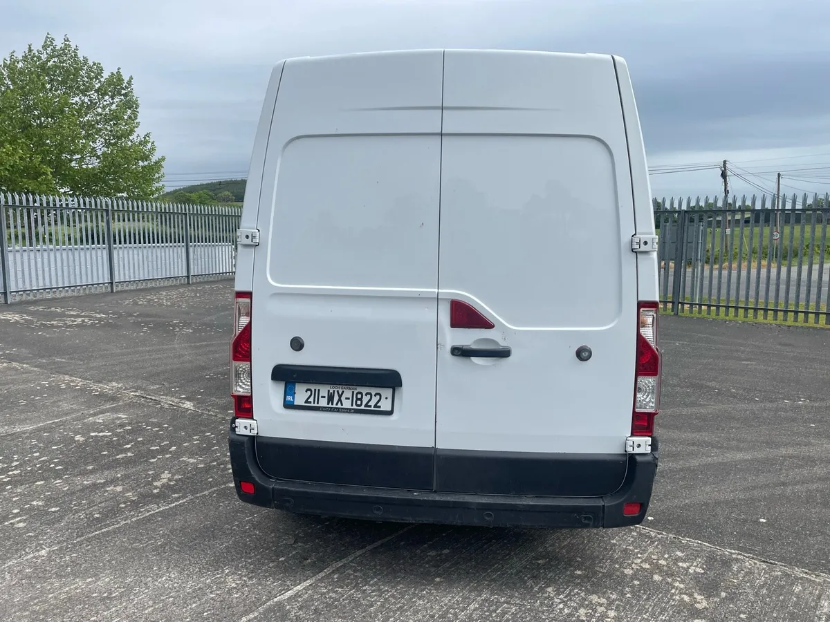 2021 Nissan NV400 Tested - Image 4