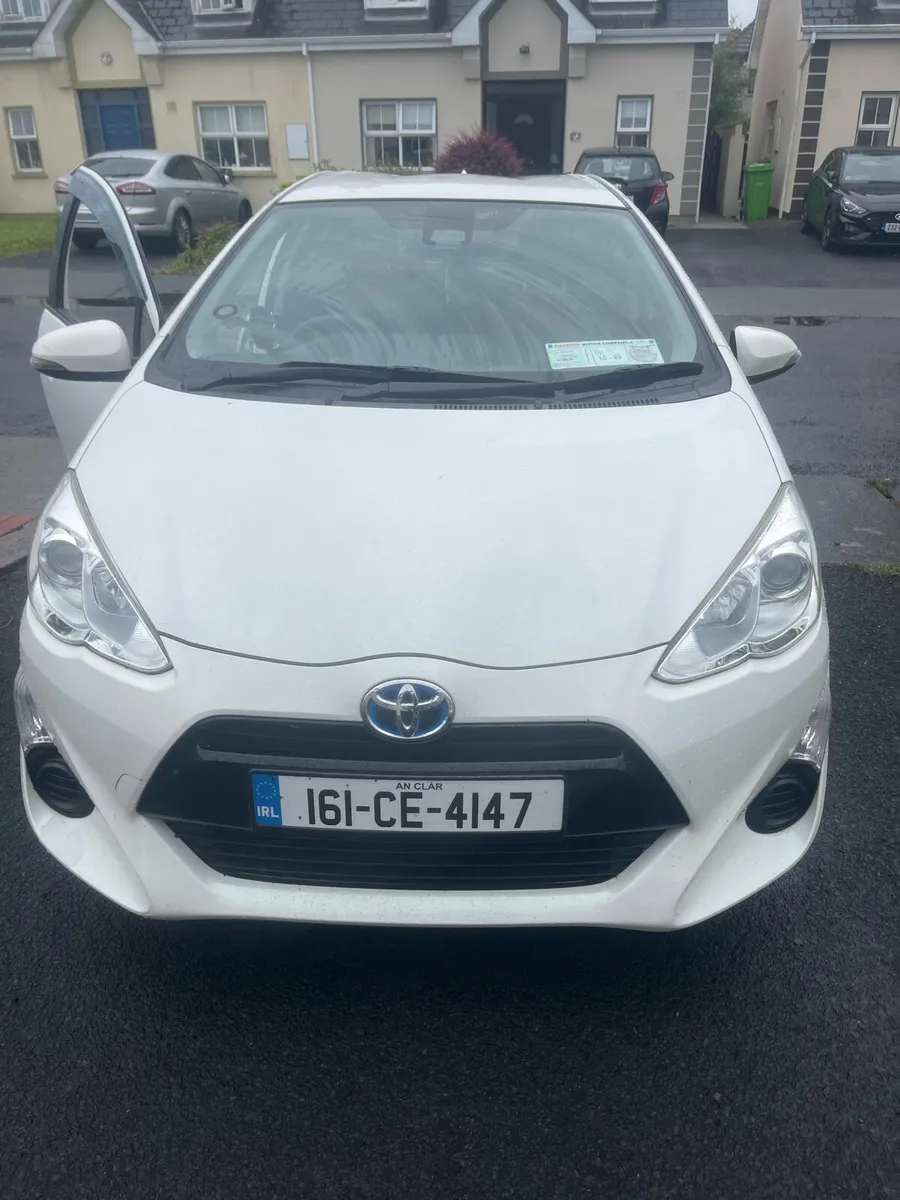 2016 TOYOTA AQUA FOR SALE - Image 2