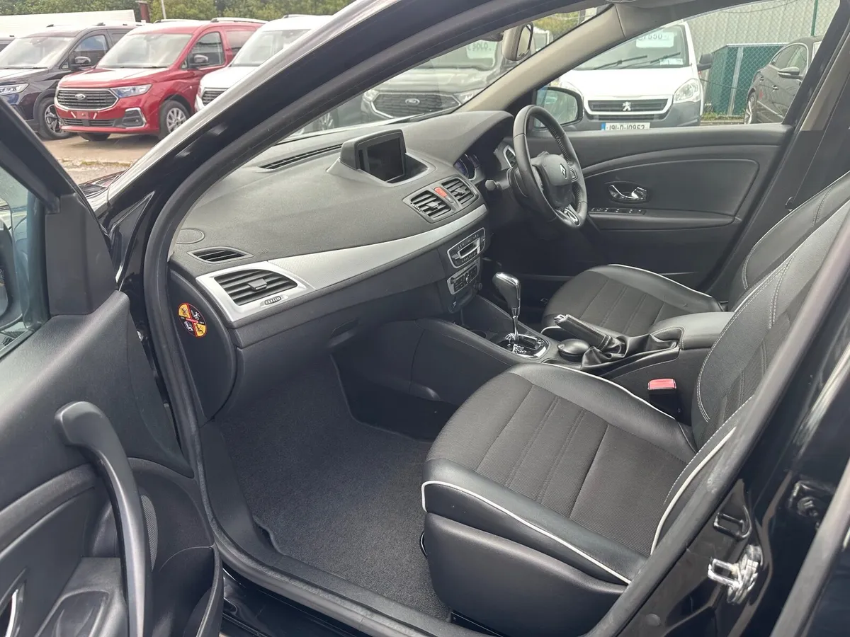 Renault Fluence automatic low mileage - Image 3